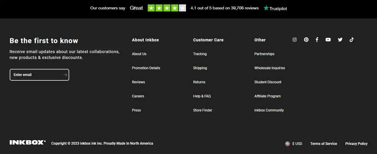 Example footer showing customer reviews or Trustpilot score